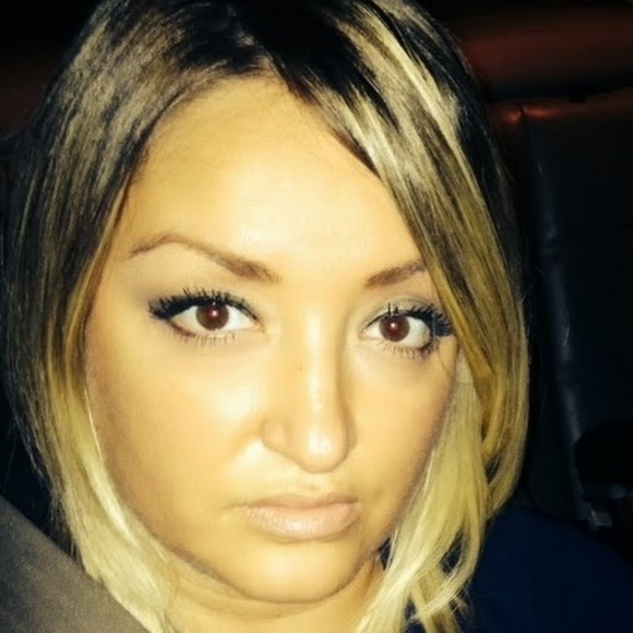 Meet your Posher, Vlora - Picture 1 of 1